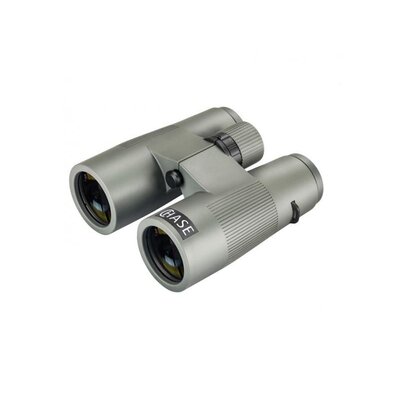Ďalekohľad Delta Optical Chase 8x42 ED s optikou ED, strieborným povlakom hranolov BaK-4 a centrálnym nastavením dioptrií na turistiku a pozorovanie prírody.