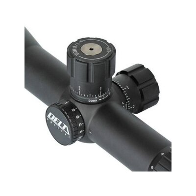 Puškohľad Delta Optical Titanium 4,5-30x50 MCZ s rektifikačnými stavítkami a logom značky na čiernom hliníkovom tubuse.